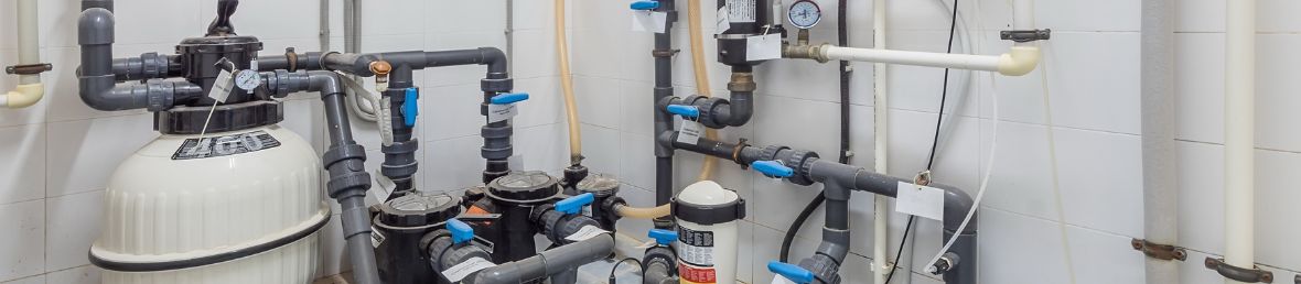 ensemble d'équipements de filtration pour une piscine