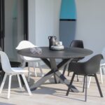 Lot de 4 chaises coque Jato - Aluminium et résine | Design néo-retro, légère et résistante | Noir