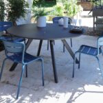 Lot de 2 chaises Haora - Aluminium epoxy | Style industriel, galbées, empilables | Bleu