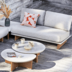 ensemble-ketch-table-ronde-canape-angle-lot-mobilier-exterieur-jardin-coussin-table