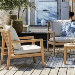 Salon de jardin Paya | 2 fauteuils + 1 canapé + 1 table basse | Acacia & Écru